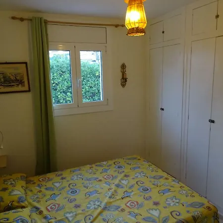 Holiday home Rez De Jardin Pres Riells L'Escala